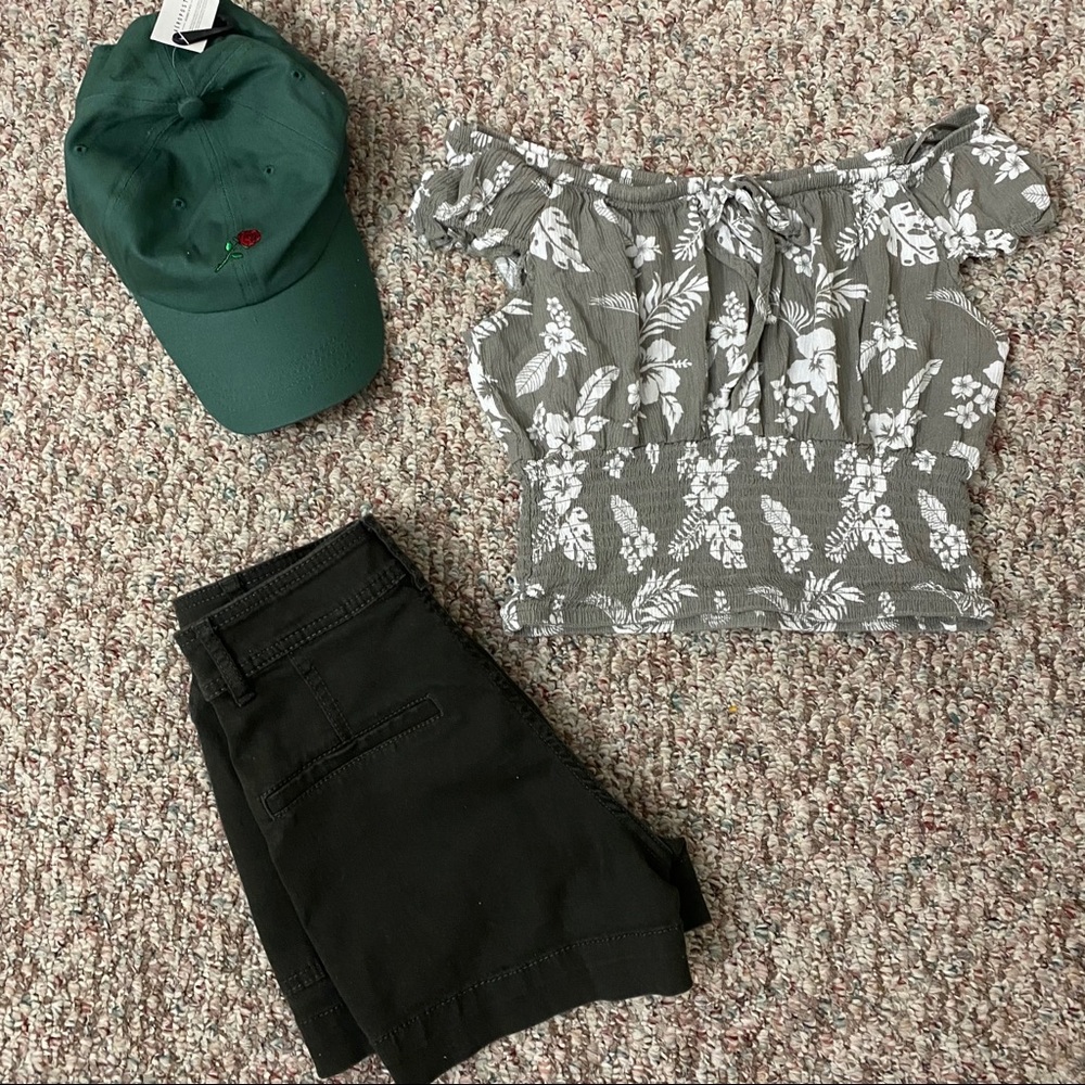 OFF SHOULDER TOP